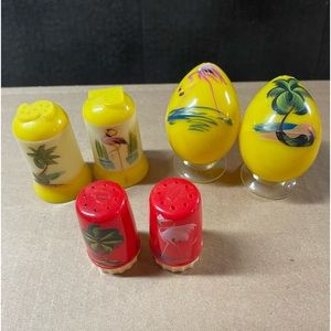 VINTAGE SALT & PEPPER SHAKES